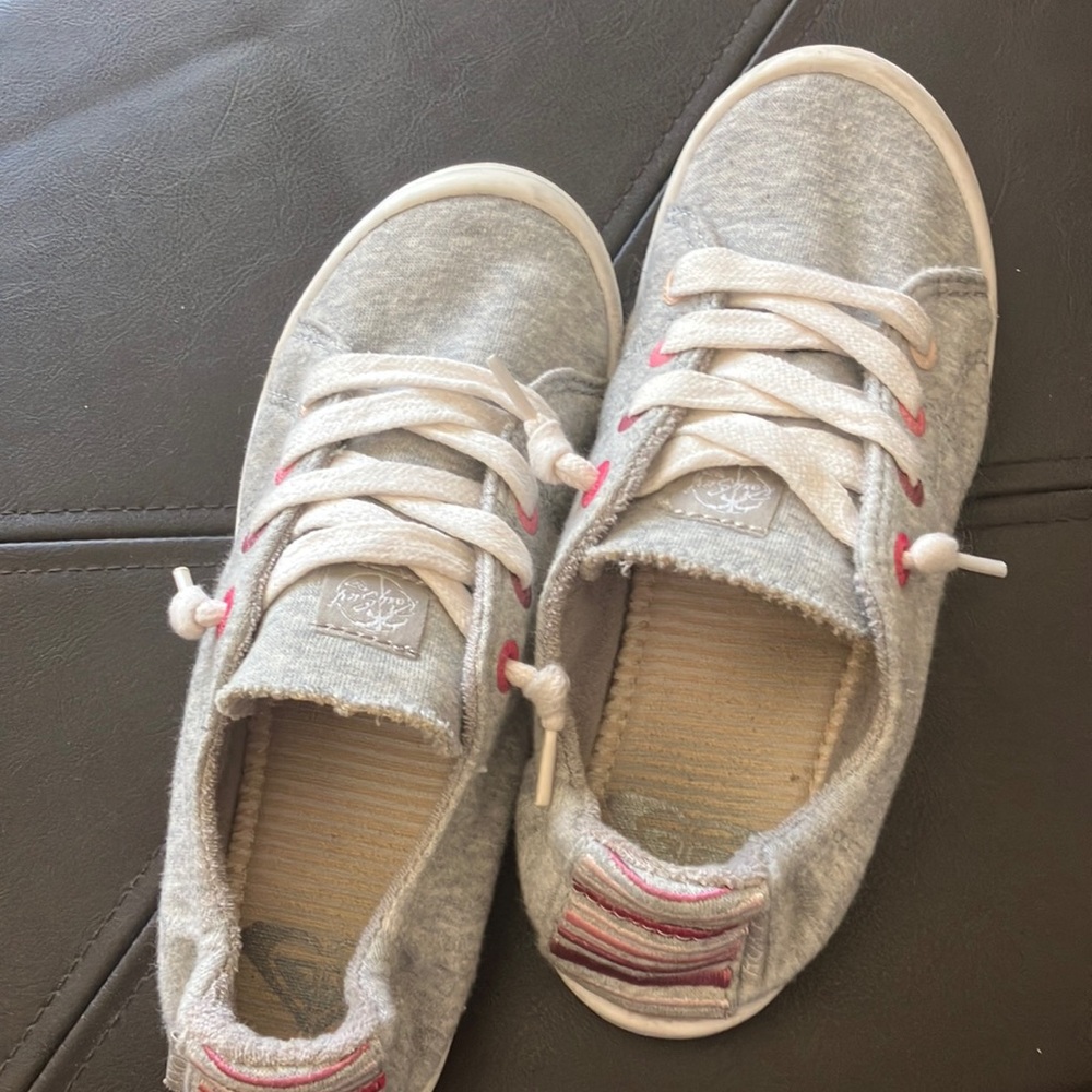 Roxy Bayshore Slip-on Gray Sneaker, Size 2, Like new.
